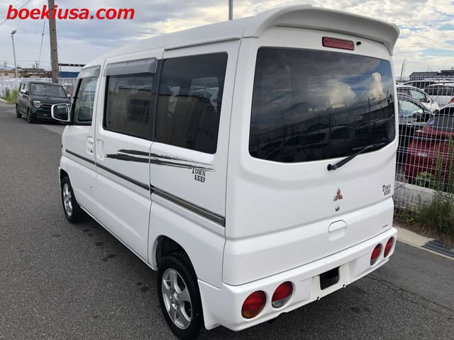1999 Mitsubishi Town Box JDM car for sale — photo 3 of 23