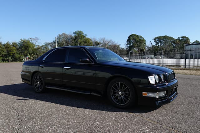 1995 Nissan Cedric JDM car for sale — photo 16 of 21