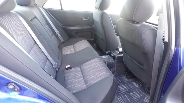 1999 Toyota Altezza JDM car for sale — photo 9 of 13