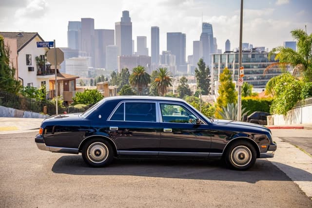 1994 Toyota Century JDM car for sale — photo 17 of 21