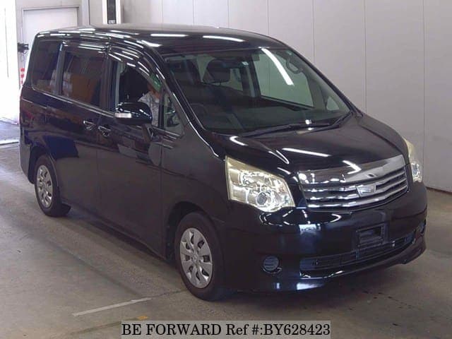 2010 Toyota Noah JDM car for sale — photo 6 of 6