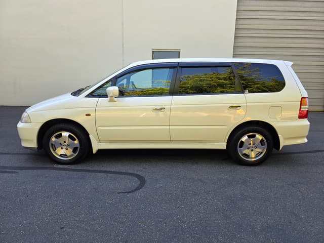 2000 Honda Odyssey JDM car for sale — photo 6 of 15