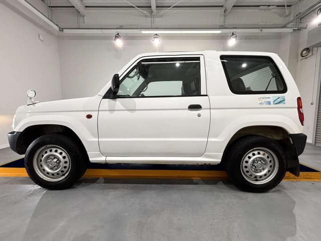 1999 Mitsubishi Pajero Mini JDM car for sale — photo 3 of 25