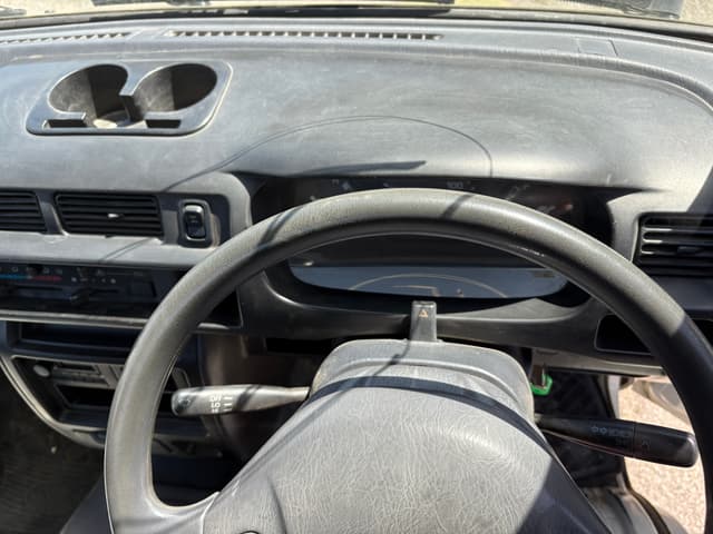 2000 Daihatsu Hijet JDM car for sale — photo 21 of 25