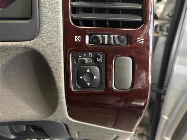 1999 Mitsubishi Pajero JDM car for sale — photo 17 of 23