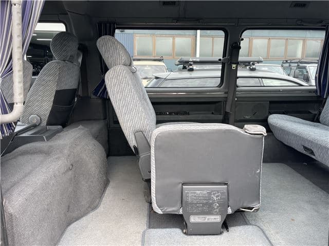 1995 Mitsubishi Delica JDM car for sale — photo 20 of 25