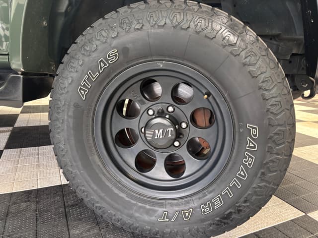 1999 Toyota Hilux Surf JDM car for sale — photo 11 of 24