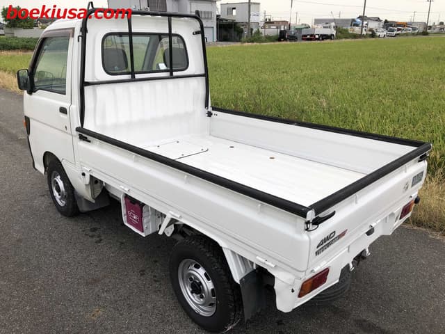 1996 Daihatsu Hijet JDM car for sale — photo 3 of 22