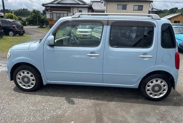 2011 Daihatsu Mira JDM car for sale — photo 16 of 19