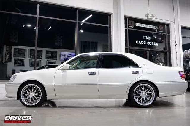 1999 Toyota Crown JDM car for sale — photo 7 of 25