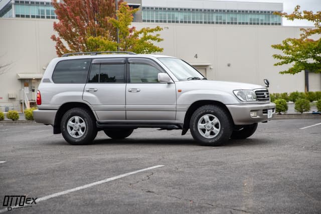 2001 Toyota Land Cruiser JDM car for sale — photo 18 of 25