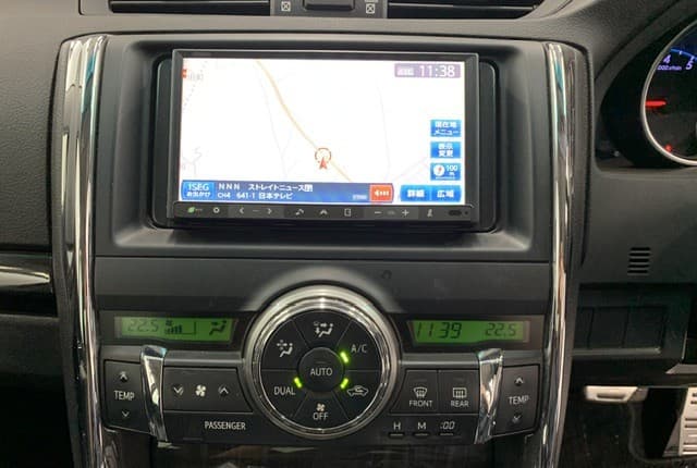 2011 Toyota Mark X JDM car for sale — photo 12 of 25