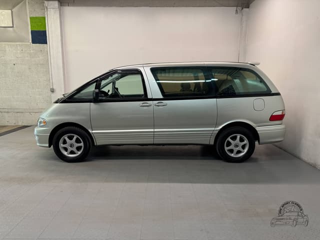 Toyota Estima JDM car for sale — photo 11 of 25