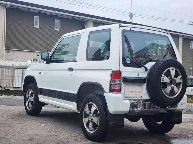 1998 Mitsubishi Pajero Mini JDM car for sale — photo 8 of 20
