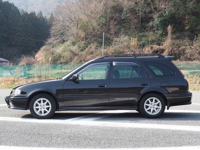 1999 Toyota Sprinter Carib JDM car for sale — photo 22 of 25
