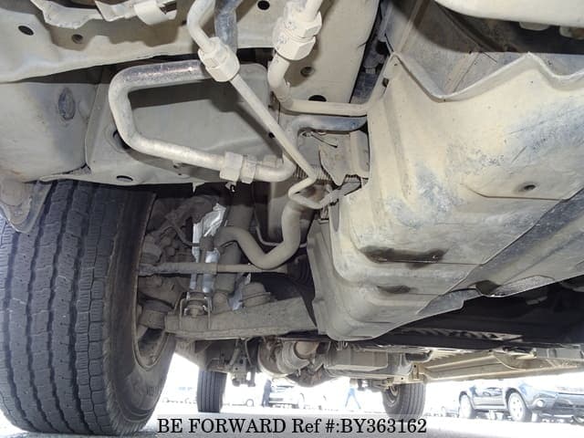 2005 Toyota HiAce JDM car for sale — photo 13 of 25