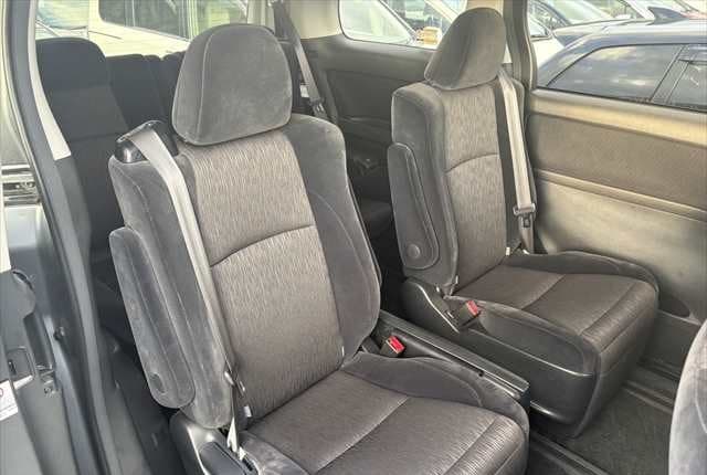 2010 Toyota Alphard JDM car for sale — photo 14 of 21