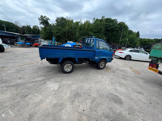 1995 Toyota Townace JDM car for sale — photo 7 of 18