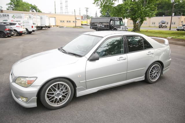 1998 Toyota Altezza JDM car for sale — photo 23 of 25