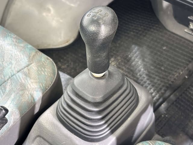 2000 Suzuki Carry JDM car for sale — photo 12 of 25