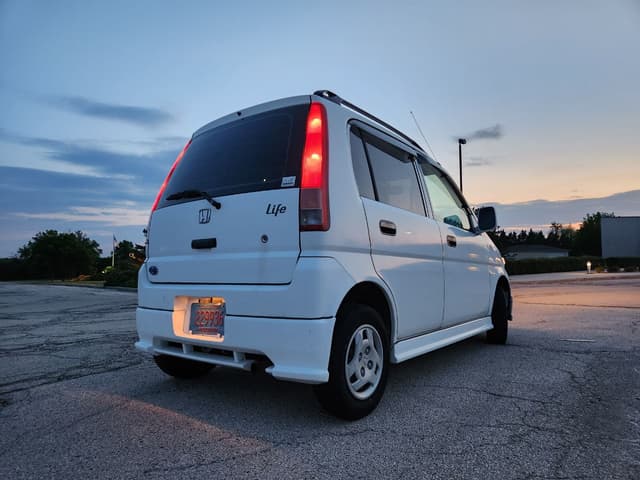 Honda Life JDM car for sale — photo 2 of 6