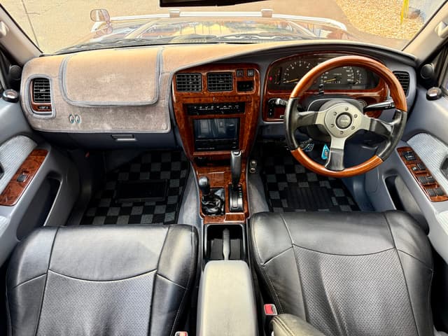 1996 Toyota Hilux Surf JDM car for sale — photo 18 of 25