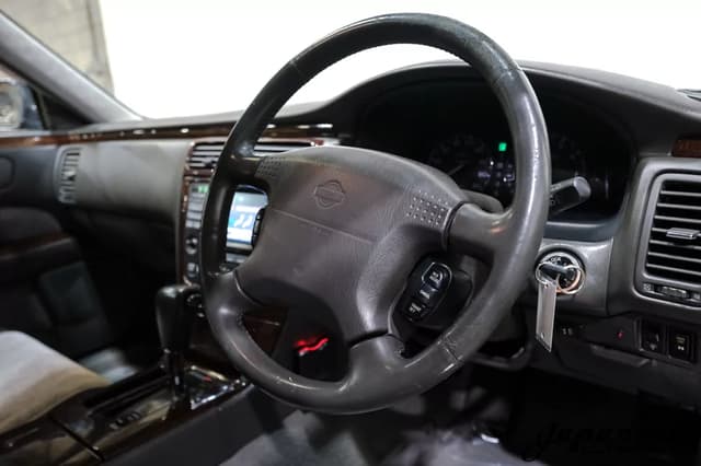 1996 Nissan Cima JDM car for sale — photo 12 of 25