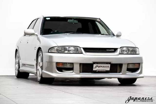 1994 Nissan Skyline JDM car for sale — photo 3 of 25