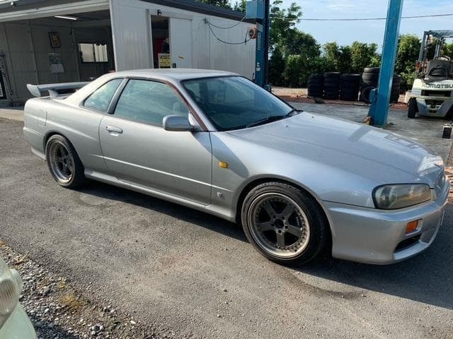1998 Nissan Skyline JDM car for sale — photo 4 of 12