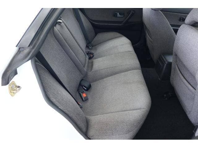 1989 Nissan Skyline JDM car for sale — photo 11 of 16