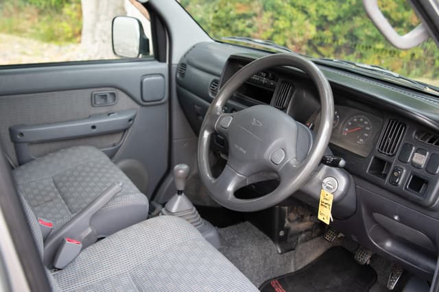 2001 Daihatsu Atrai JDM car for sale — photo 9 of 15