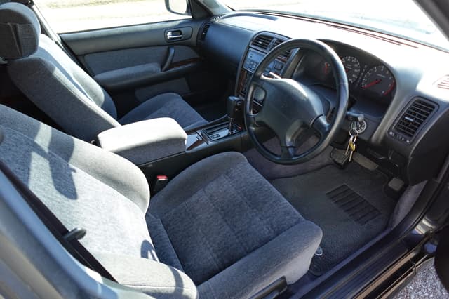 1995 Nissan Cedric JDM car for sale — photo 11 of 21