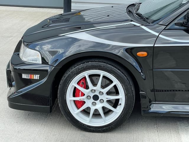 2002 Mitsubishi Lancer Evolution JDM car for sale — photo 24 of 25