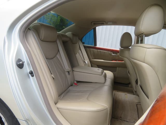 2001 Toyota Celsior JDM car for sale — photo 14 of 21