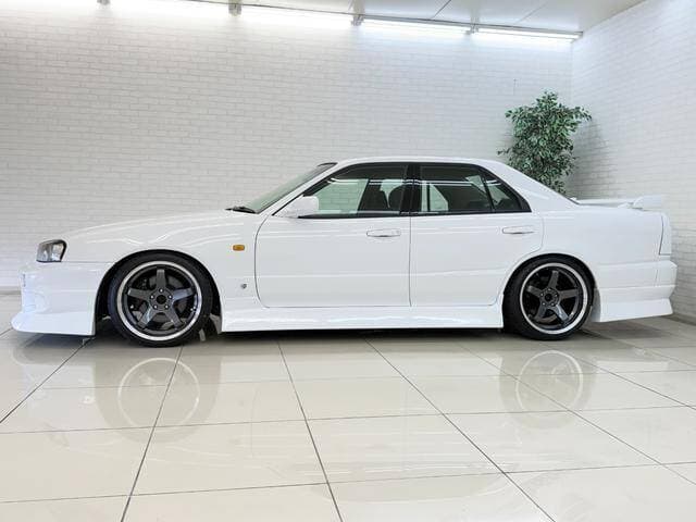 1998 Nissan Skyline JDM car for sale — photo 15 of 17
