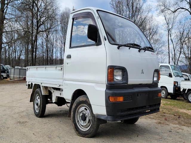 1995 Mitsubishi Minicab JDM car for sale — photo 15 of 19