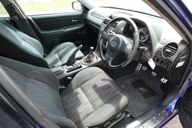 1998 Toyota Altezza JDM car for sale — photo 13 of 19