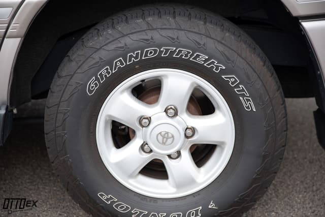 2001 Toyota Land Cruiser JDM car for sale — photo 21 of 25
