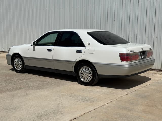 2000 Toyota Crown JDM car for sale — photo 4 of 20
