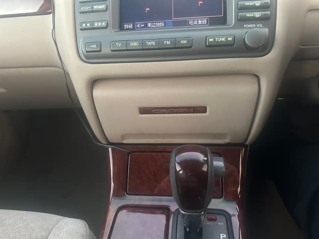 2000 Toyota Crown JDM car for sale — photo 23 of 25