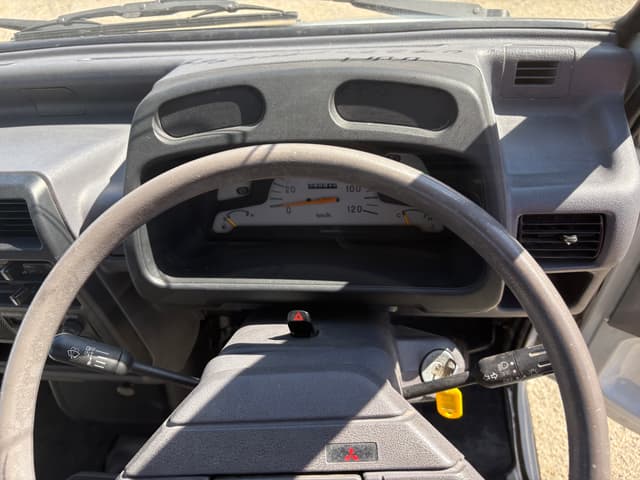 1997 Mitsubishi Minicab JDM car for sale — photo 19 of 25
