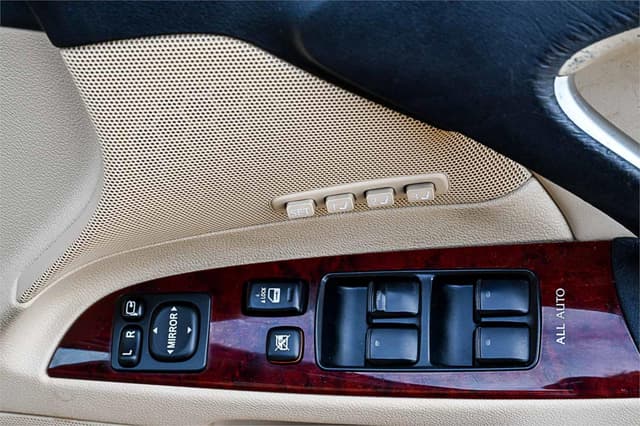 2006 Lexus Is JDM car for sale — photo 17 of 25