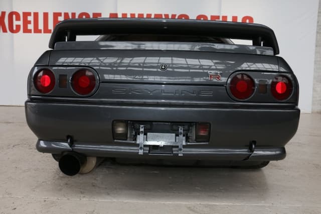 1993 Nissan Skyline JDM car for sale — photo 5 of 25