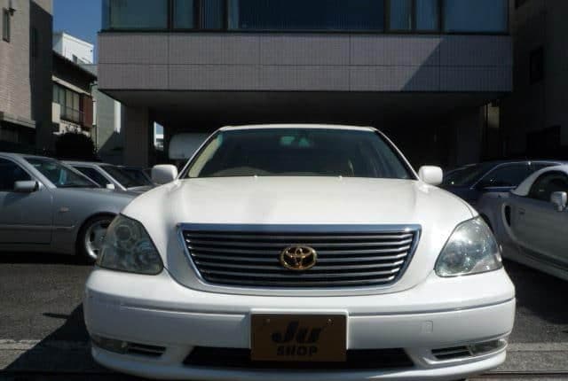 2005 Toyota Celsior JDM car for sale — photo 2 of 25