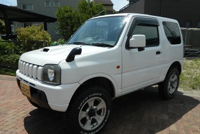 2008 Suzuki Jimny JDM car for sale — photo 3 of 11