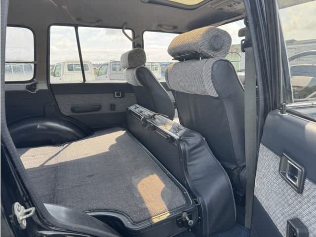 1986 Toyota Land Cruiser JDM car for sale — photo 18 of 25