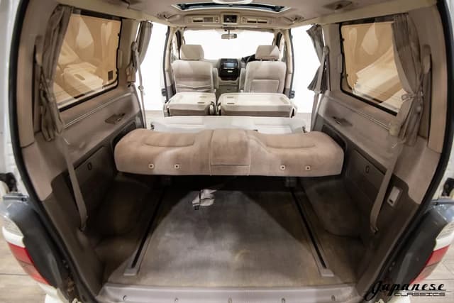 1999 Toyota Grand Hiace JDM car for sale — photo 20 of 25