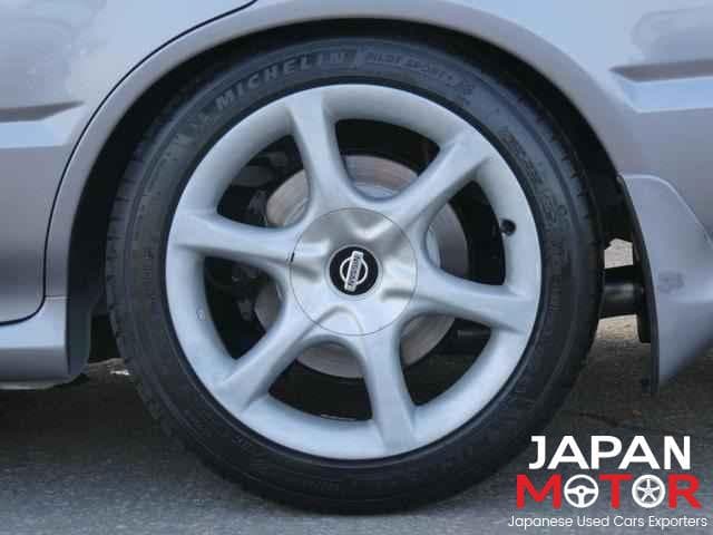1998 Nissan Skyline JDM car for sale — photo 6 of 9