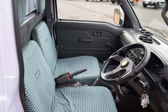 1997 Daihatsu Hijet JDM car for sale — photo 11 of 15
