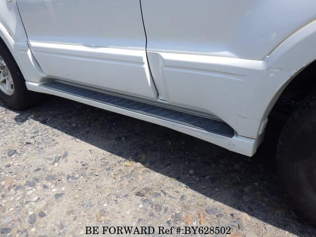 2005 Mitsubishi Pajero JDM car for sale — photo 19 of 25